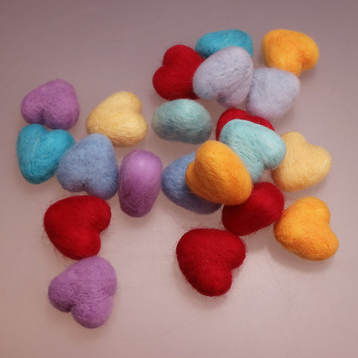 7pcs/lot Handmade Wool Felt Heart Shape Accessories